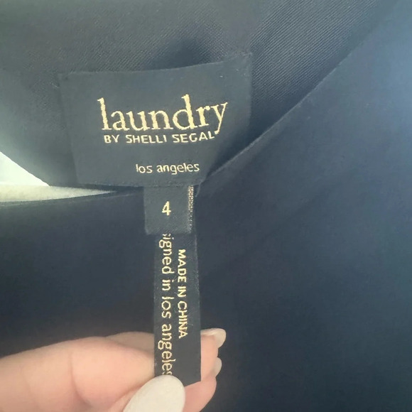 Laundry 3/4 sleeve dress. Size 4 - Picture 4 of 4